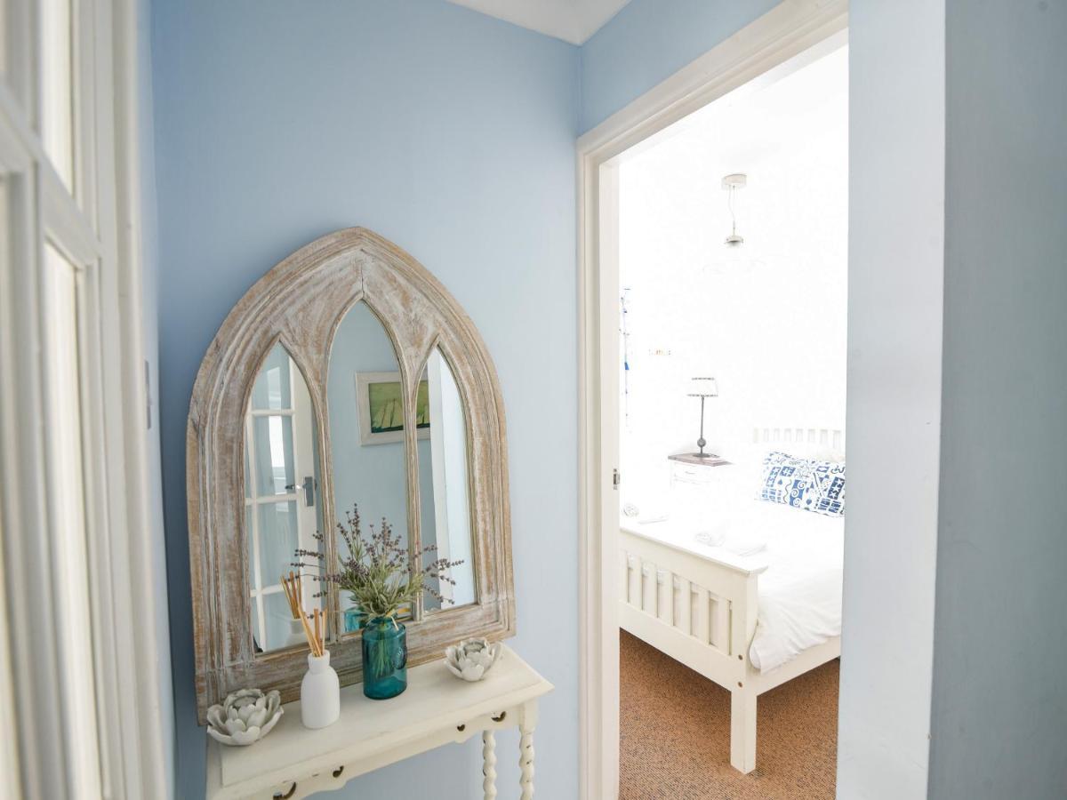 1 Bay View Court *