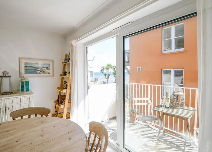 1 Bay View Court