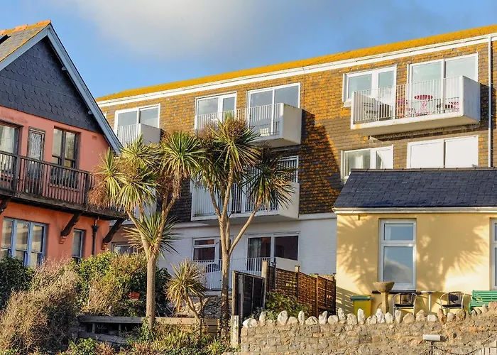 1 Bay View Court
