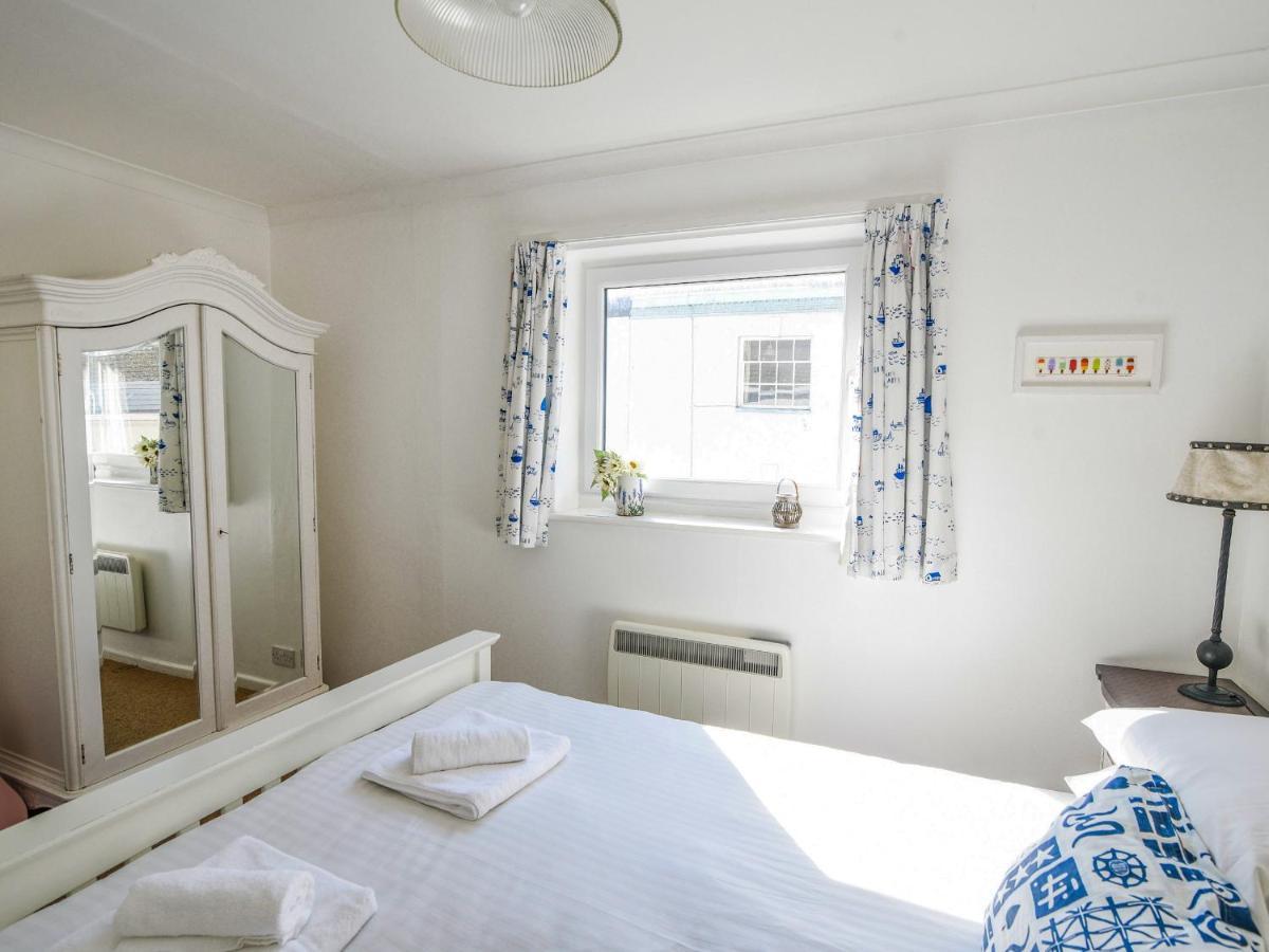 1 Bay View Court Apartment *