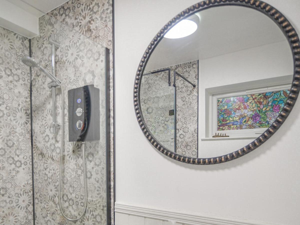 1 Bay View Court *